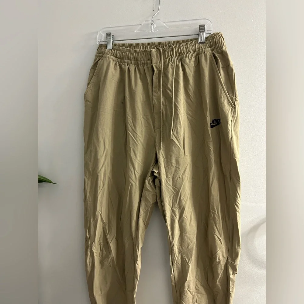 Nike Men's Woven Commuter Trousers - Picture 6 of 11